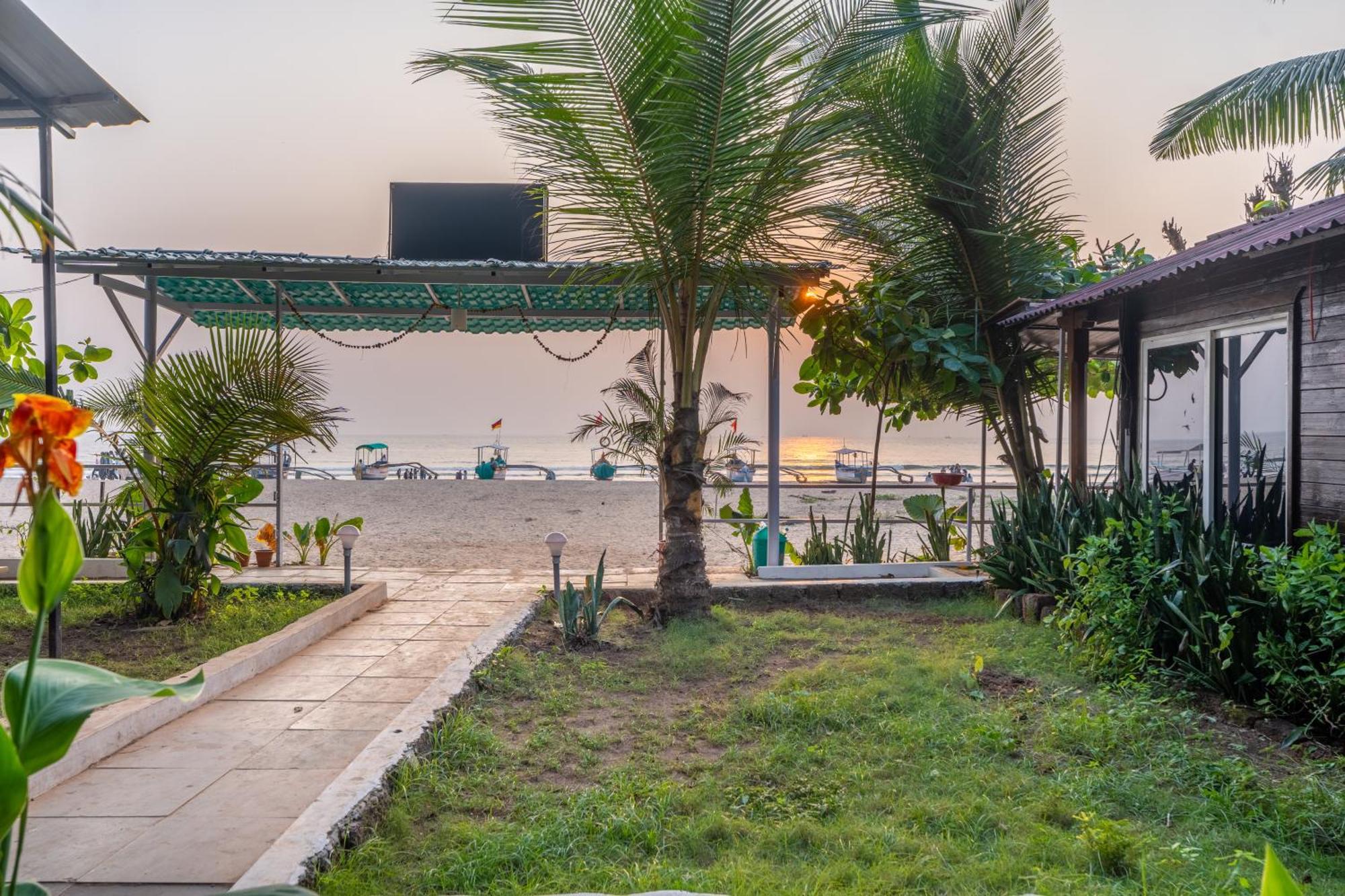 Sea Star Resort Агонда Экстерьер фото